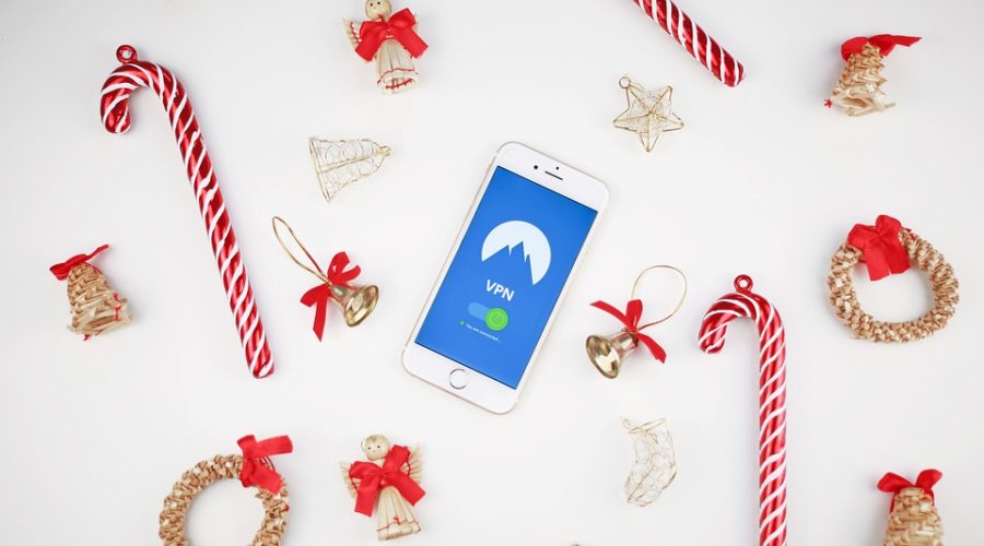 A holiday gift guide for Christmas and Hanukkah – Tech Edition